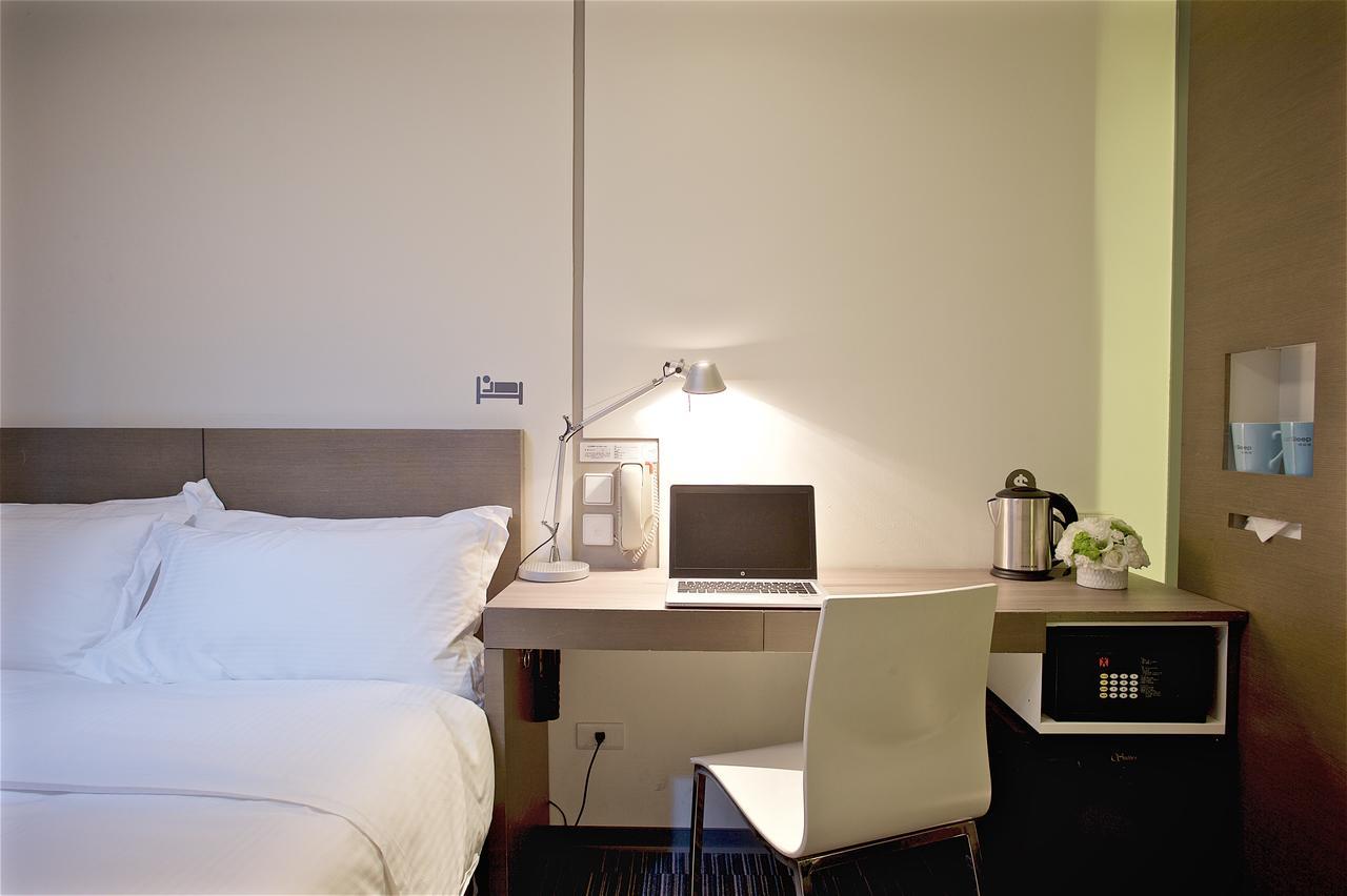 Just Sleep - Lin Sen Hotell Taipei Exteriör bild